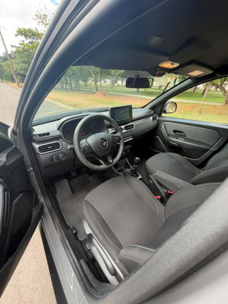 RENAULT Oroch 1.6 16V 4P FLEX INTENSE, Foto 4