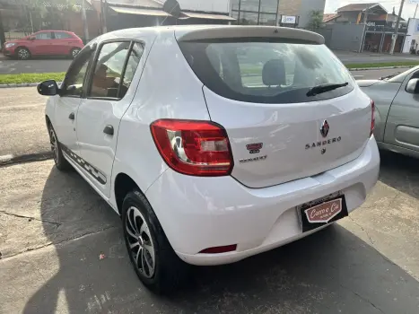 RENAULT Sandero 1.0 16V 4P FLEX AUTHENTIQUE, Foto 7 RENAULT Sandero 1.0 16V 4P FLEX AUTHENTIQUE, Foto 7