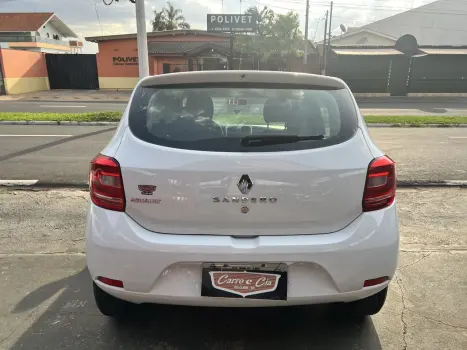 RENAULT Sandero 1.0 16V 4P FLEX AUTHENTIQUE, Foto 8 RENAULT Sandero 1.0 16V 4P FLEX AUTHENTIQUE, Foto 8