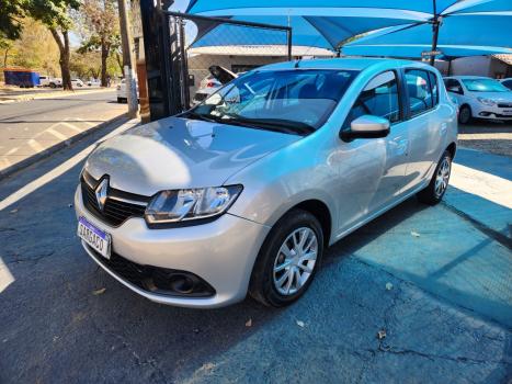 RENAULT Sandero 1.0 12V 4P FLEX SCE EXPRESSION, Foto 2 RENAULT Sandero 1.0 12V 4P FLEX SCE EXPRESSION, Foto 2