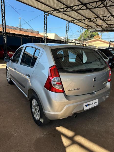 RENAULT Sandero 1.0 12V 4P FLEX SCE AUTHENTIQUE, Foto 4 RENAULT Sandero 1.0 12V 4P FLEX SCE AUTHENTIQUE, Foto 4