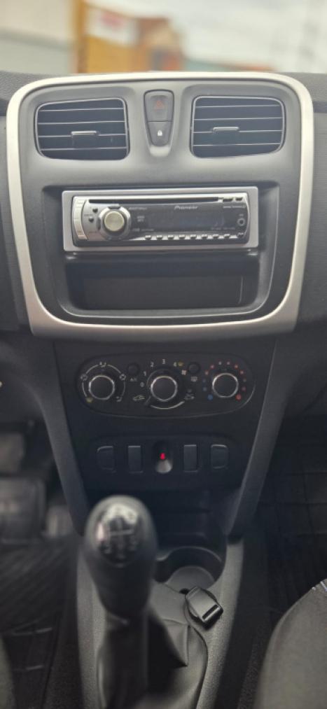 RENAULT Sandero 1.0 16V 4P FLEX AUTHENTIQUE, Foto 10