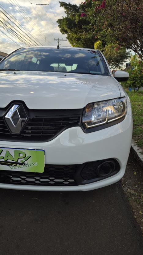 RENAULT Sandero 1.0 16V 4P FLEX AUTHENTIQUE, Foto 4