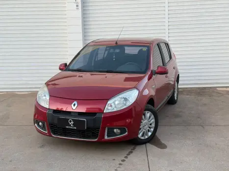 RENAULT Sandero 1.6 4P FLEX PRIVILÉGE AUTOMÁTICO, Foto 1 RENAULT Sandero 1.6 4P FLEX PRIVILÉGE AUTOMÁTICO, Foto 1