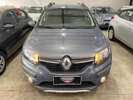 RENAULT Sandero 1.6 16V 4P FLEX STEPWAY, Foto 2 RENAULT Sandero 1.6 16V 4P FLEX STEPWAY, Foto 2