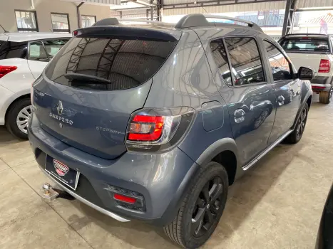 RENAULT Sandero 1.6 16V 4P FLEX STEPWAY, Foto 6 RENAULT Sandero 1.6 16V 4P FLEX STEPWAY, Foto 6