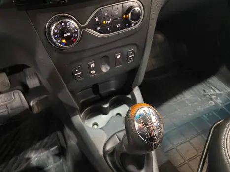 RENAULT Sandero 1.6 16V 4P FLEX STEPWAY, Foto 13 RENAULT Sandero 1.6 16V 4P FLEX STEPWAY, Foto 13