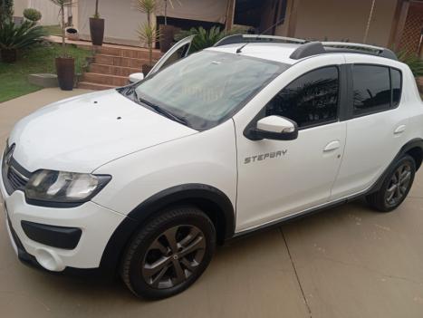 RENAULT Sandero 1.6 16V 4P FLEX STEPWAY AUTOM�TICO, Foto 4