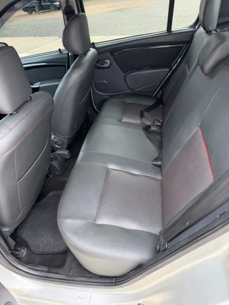 RENAULT Sandero 1.6 16V 4P FLEX STEPWAY AUTOM�TICO, Foto 9