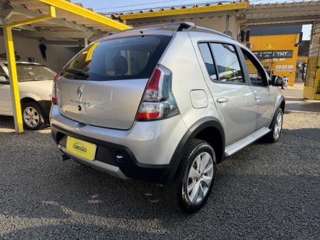 RENAULT Sandero 1.6 16V 4P FLEX STEPWAY AUTOM�TICO, Foto 5