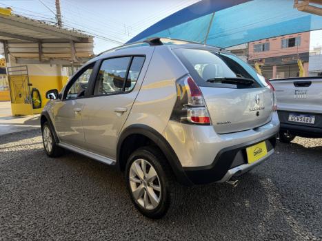 RENAULT Sandero 1.6 16V 4P FLEX STEPWAY AUTOM�TICO, Foto 3