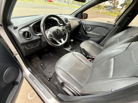 RENAULT Stepway 1.6 16V 4P FLEX ICONIC X-TONIC AUTOM�TICO CVT, Foto 5