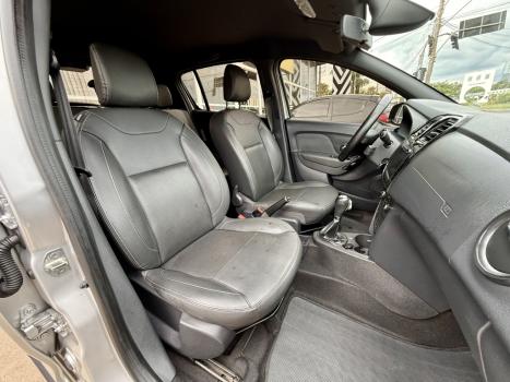 RENAULT Stepway 1.6 16V 4P FLEX ICONIC X-TONIC AUTOM�TICO CVT, Foto 10