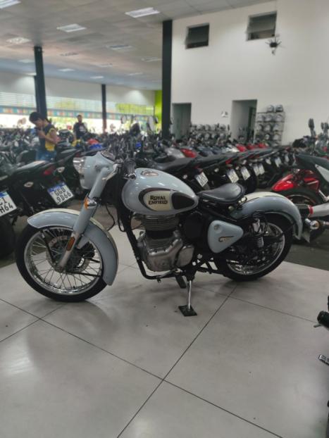 ROYAL ENFIELD Classic 350 ABS, Foto 2