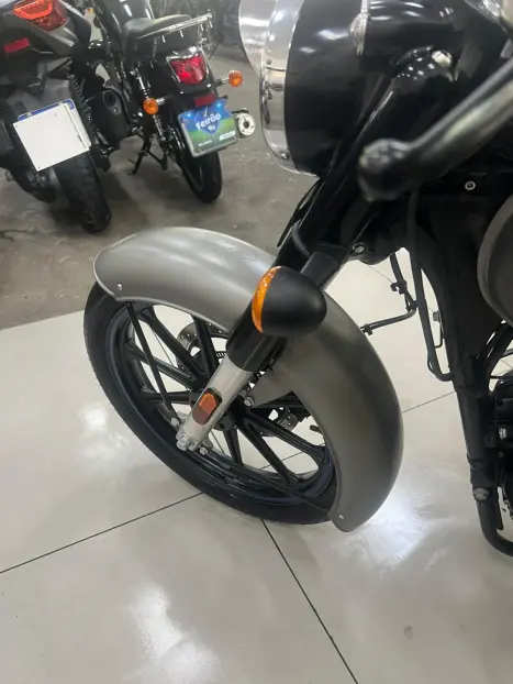 ROYAL ENFIELD Classic 500 , Foto 4