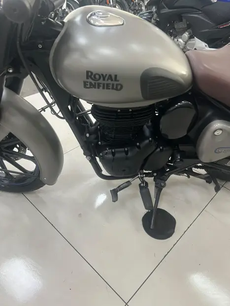 ROYAL ENFIELD Classic 500 , Foto 6