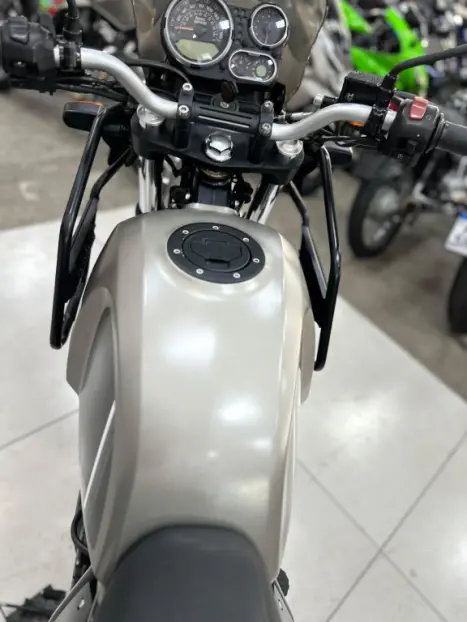 ROYAL ENFIELD Hymalayan 400 , Foto 2