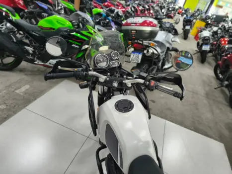 ROYAL ENFIELD Hymalayan 400 , Foto 10