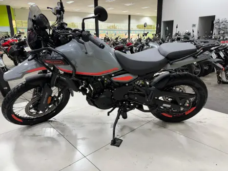 ROYAL ENFIELD Hymalayan 400 , Foto 14