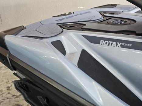 SEA DOO RXT X 325 , Foto 9