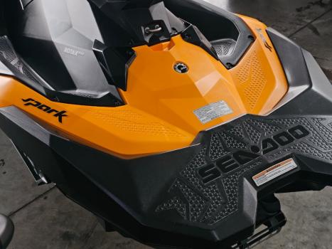 SEA DOO Spark 3Up 90HP, Foto 4 SEA DOO Spark 3Up 90HP, Foto 4