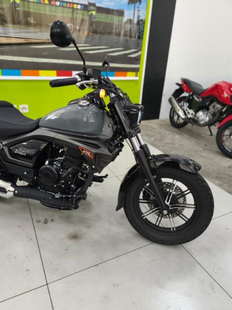 SHINERAY Storm 200 , Foto 3