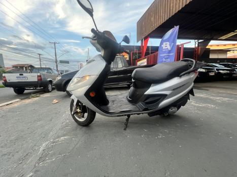 SUZUKI Burgman 125 , Foto 2