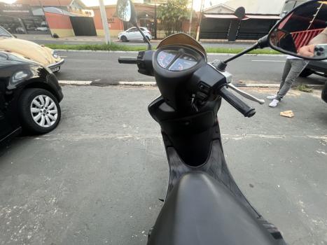 SUZUKI Burgman 125 , Foto 10