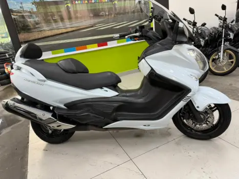 SUZUKI Burgman 650 EXECUTIVE, Foto 10