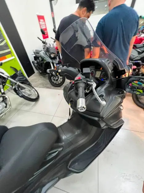 SUZUKI Burgman 650 EXECUTIVE, Foto 13