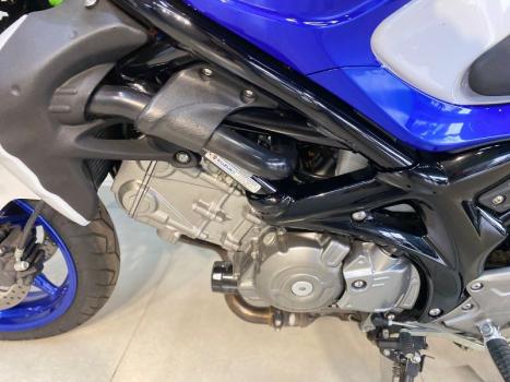 SUZUKI Gladius 650 , Foto 9 SUZUKI Gladius 650 , Foto 9