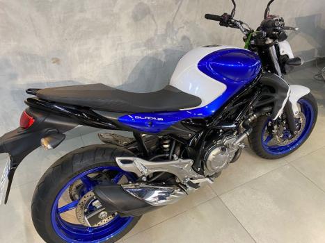 SUZUKI Gladius 650 , Foto 12 SUZUKI Gladius 650 , Foto 12