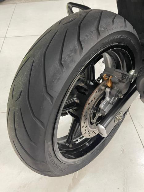 SUZUKI Gladius 650 , Foto 6