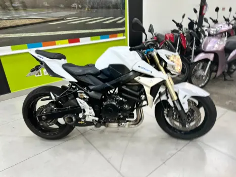 SUZUKI GSR 750 , Foto 2
