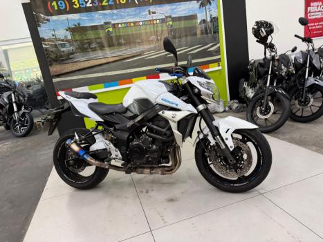 SUZUKI GSR 750 , Foto 10