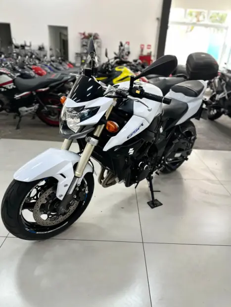 SUZUKI GSR 750 A ABS, Foto 5