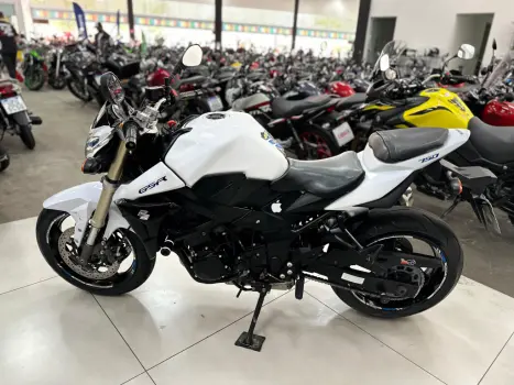 SUZUKI GSR 750 A ABS, Foto 11