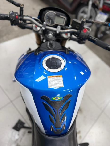 SUZUKI GSR 750 A ABS, Foto 11
