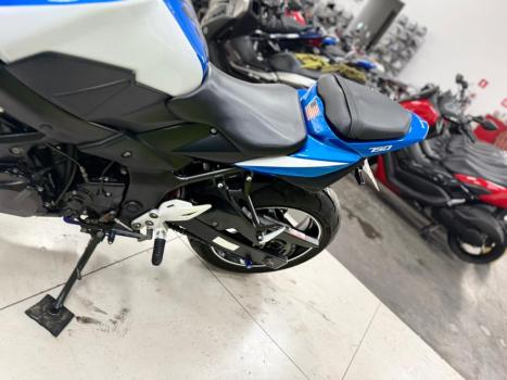 SUZUKI GSR 750 A ABS, Foto 12