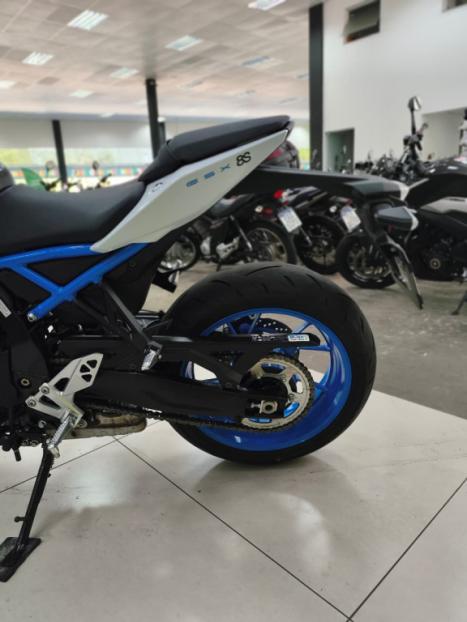 SUZUKI GSX 8S , Foto 5 SUZUKI GSX 8S , Foto 5