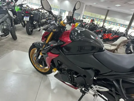SUZUKI GSX-S 1000 A, Foto 4