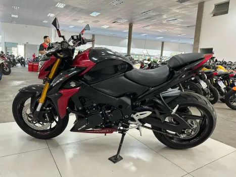 SUZUKI GSX-S 1000 A, Foto 15