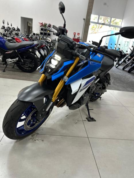 SUZUKI GSX-S 1000 A, Foto 3