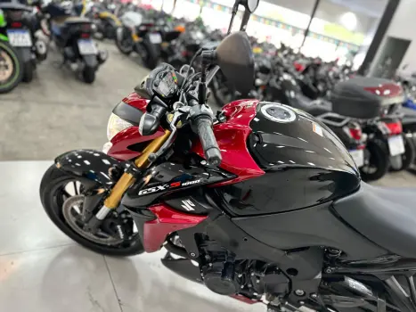 SUZUKI GSX-S 1000 A, Foto 4 SUZUKI GSX-S 1000 A, Foto 4