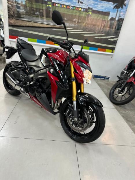 SUZUKI GSX-S 1000 A, Foto 10 SUZUKI GSX-S 1000 A, Foto 10