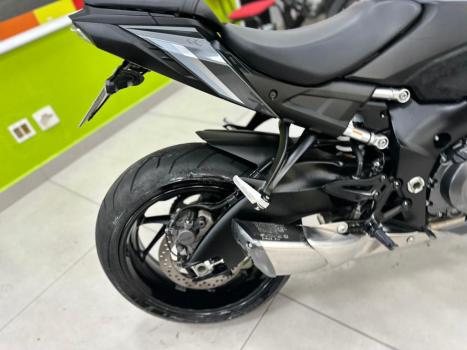 SUZUKI GSX-S 1000 A, Foto 5