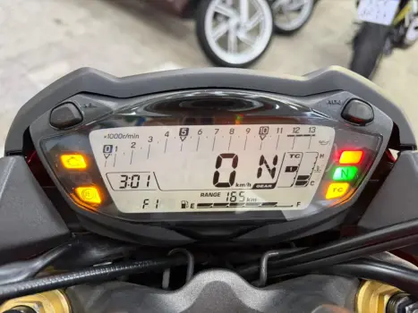 SUZUKI GSX-S 1000 A, Foto 14