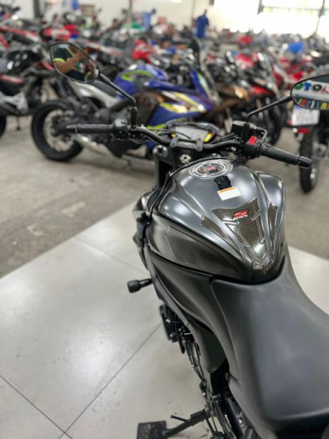 SUZUKI GSX-S 1000 A, Foto 3