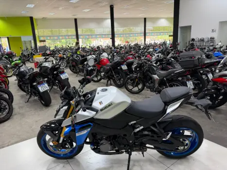 SUZUKI GSX-S 1000 A, Foto 9