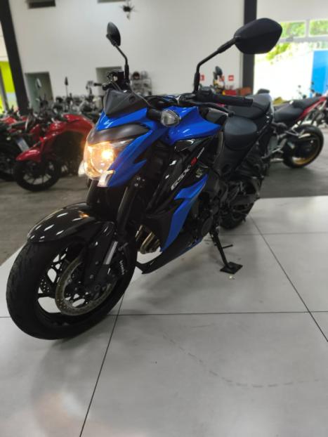 SUZUKI GSX-S 1000 A, Foto 5